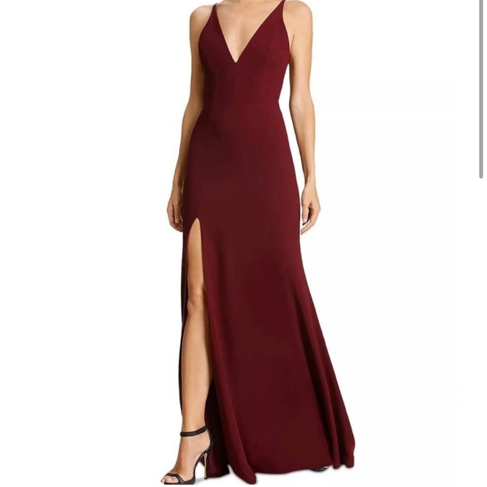 Maroon dress the population dress